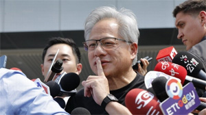 英偉達(dá)CEO黃仁勛抵臺 戴千萬名表 宴請臺積電總裁魏