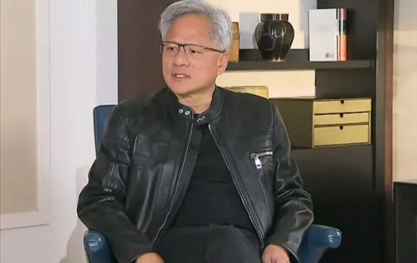 黃仁勛點(diǎn)名華為：云矩陣AI超算性能碾壓英偉達(dá)！中美5G+AI戰(zhàn)略正面交鋒