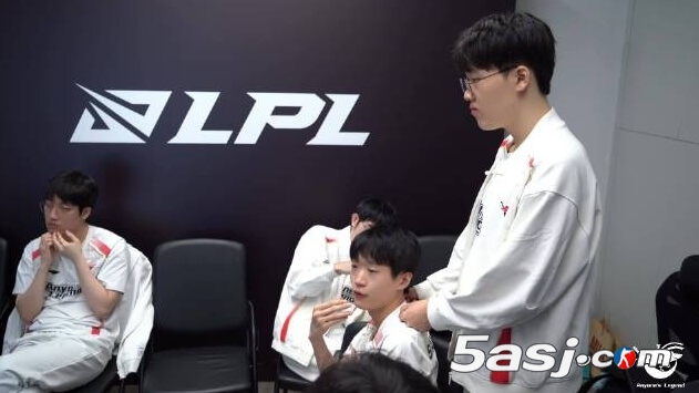 首次晉級(jí)國(guó)際性比賽！AL 3-2終結(jié)BLG不敗神話 斬獲LPL首張MSI門票